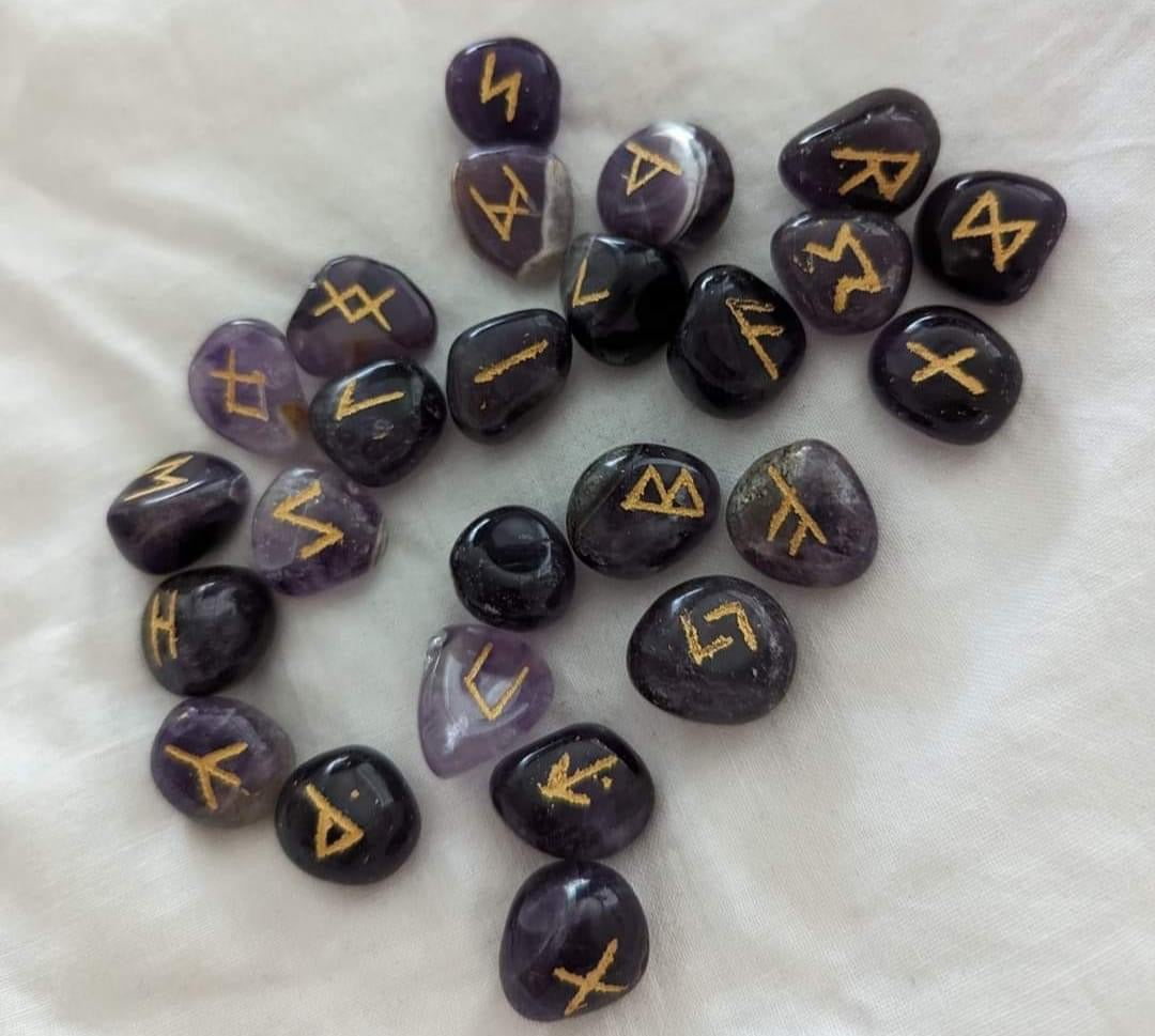 Amethyst Crystal Rune Set